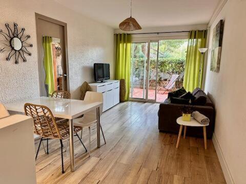 Appartement Avec Jardin 卡西斯 外观 照片